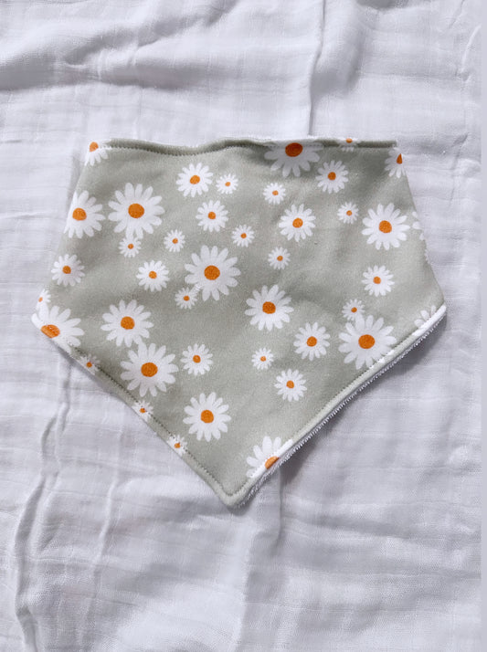 Daisy bib