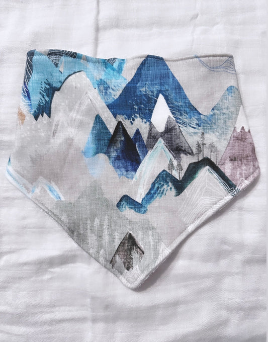 Mountain bandana bib