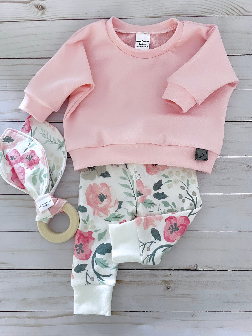 Pull ras du cou Peony