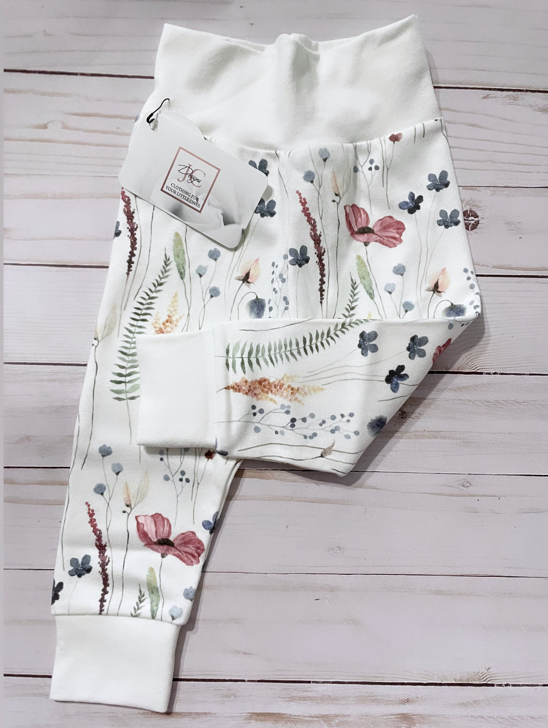 In the meadow leggings