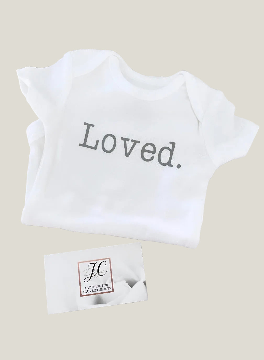 Tenue arc-en-ciel pour bébé