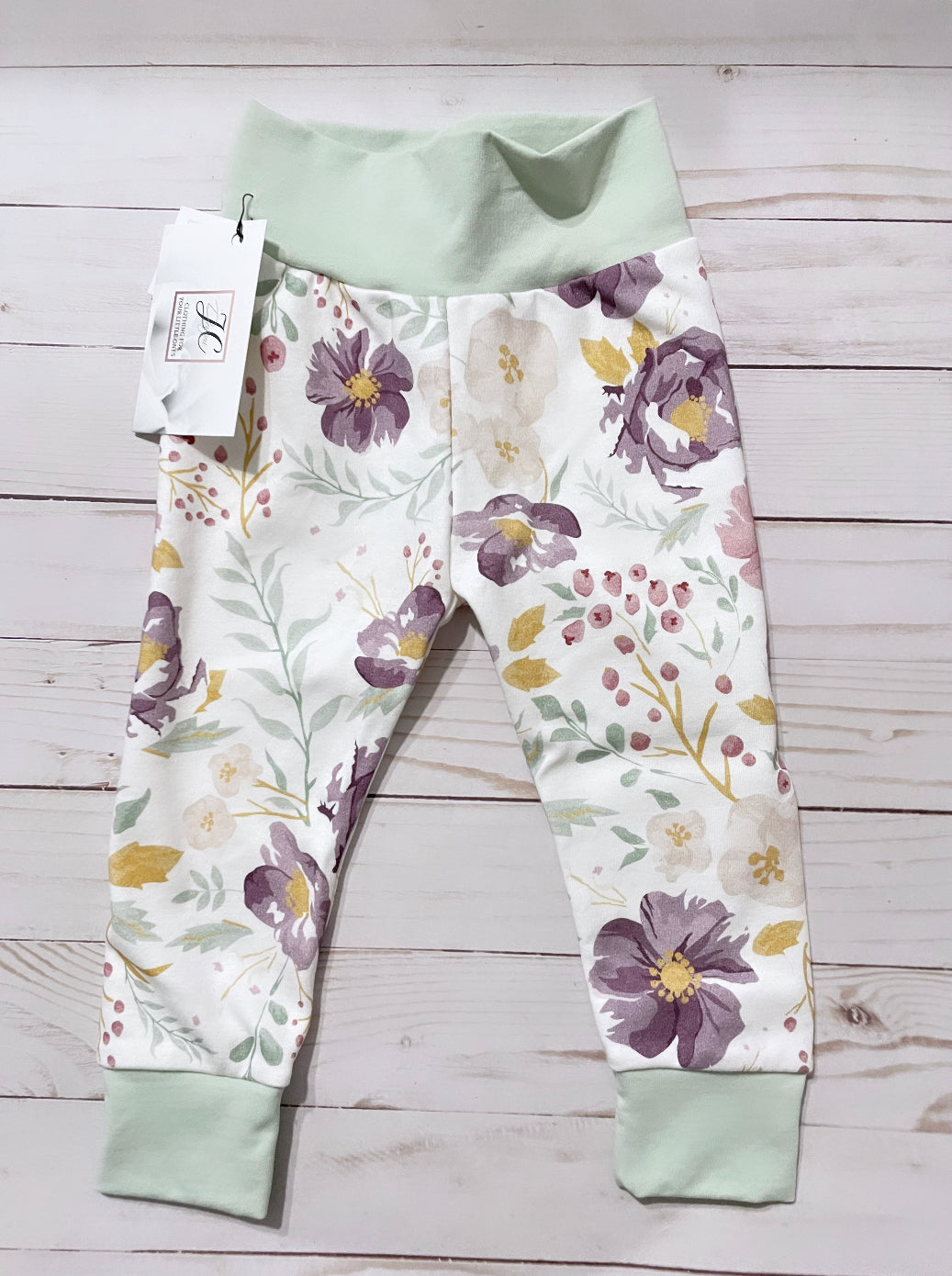 Watercolour purple floral leggings