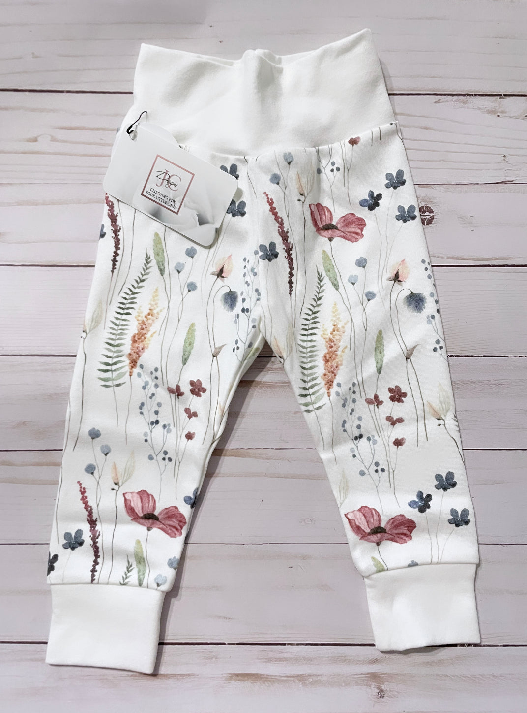 In the meadow leggings