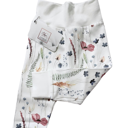 In the meadow leggings