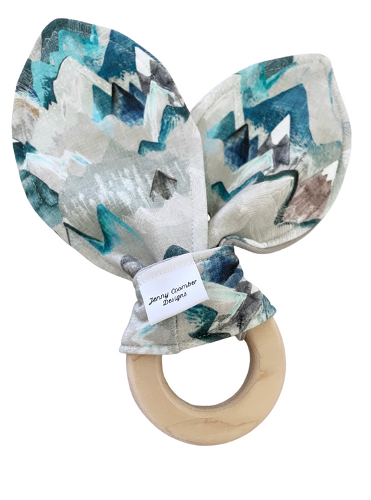 Mini mountain Teether