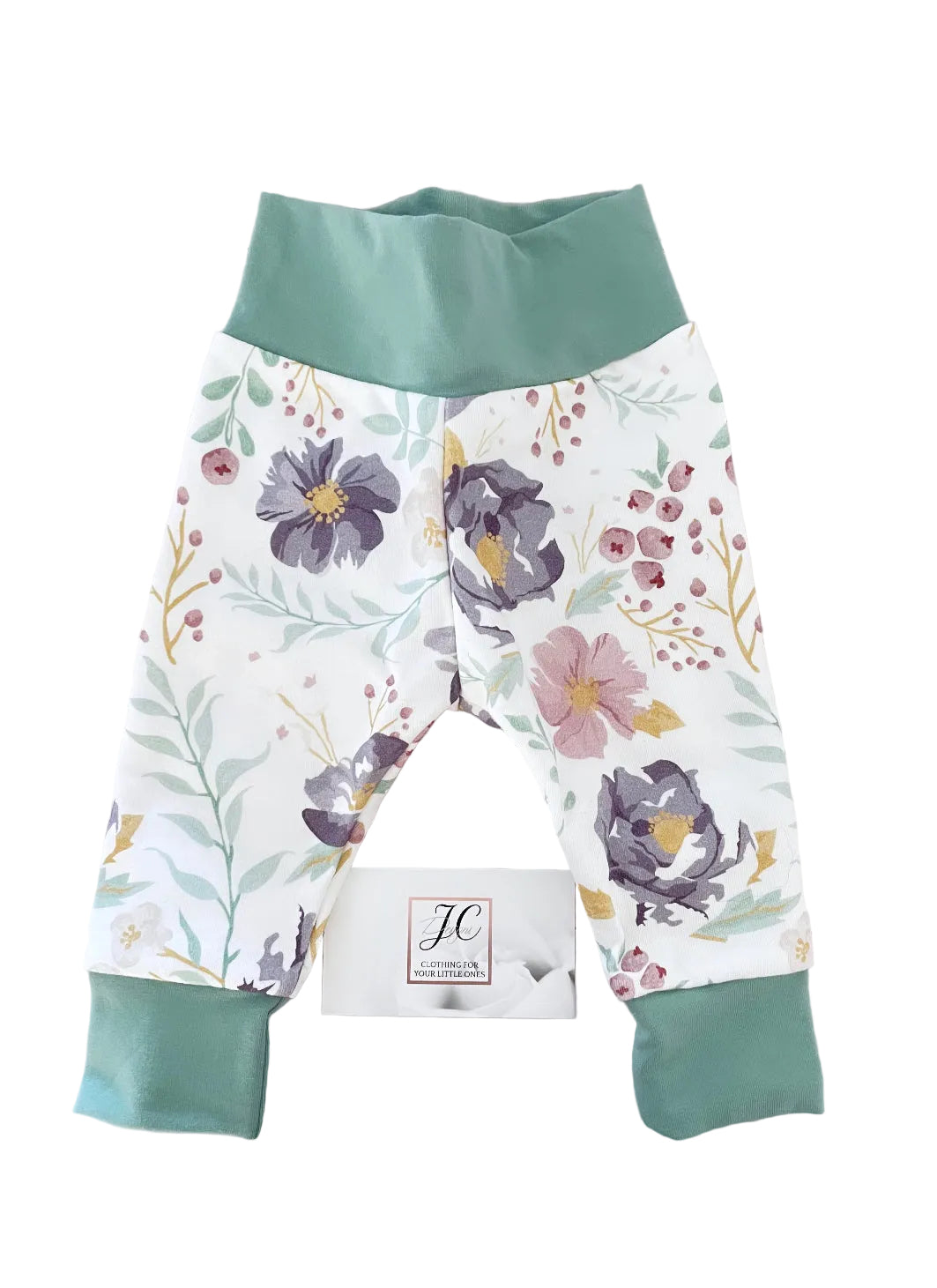 Tenue bébé à fleurs violettes à l'aquarelle