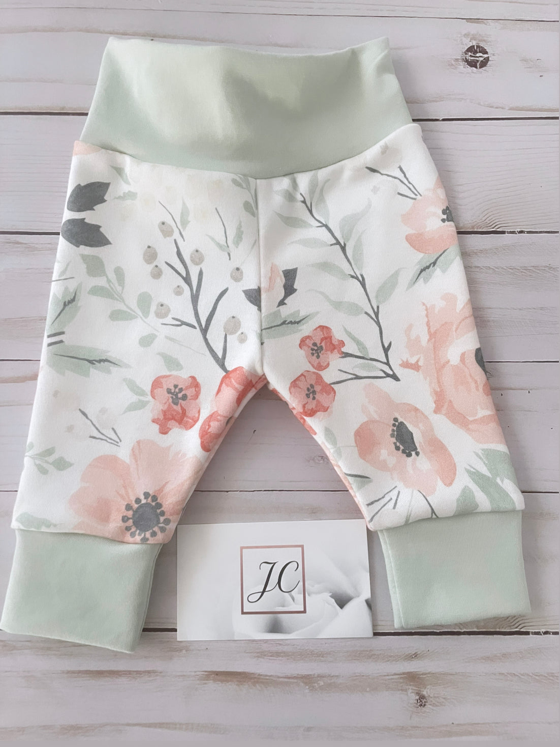 Tenue fleurie pêche à l'aquarelle