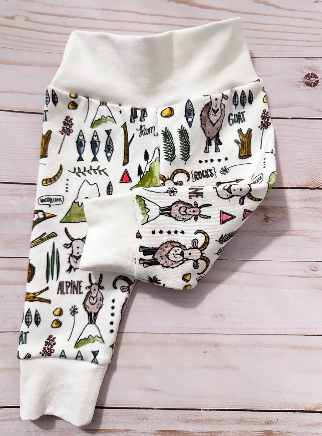 Alpine goat leggings